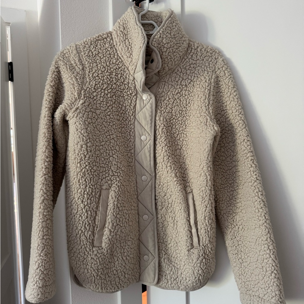 Abercrombie Women's Cream Sherpa Jacket